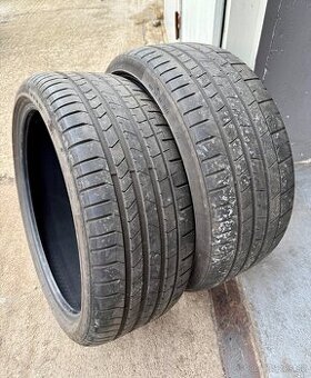 2x Pirelli P Zero 235/35 R19