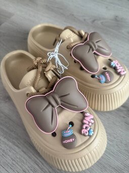 Crocsy - 1