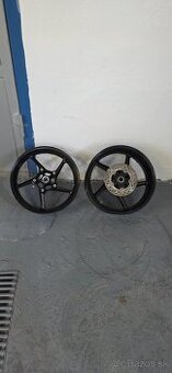 Yamaha R1 Kolesa - 1