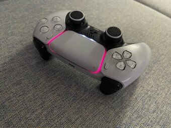 PS5 gamepad