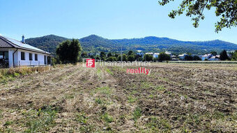 Stavebný pozemok v Jasenove