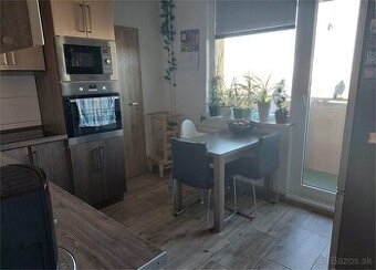 HZ-21 Zrekonštruovaný 2 izbový byt s balkónom na predaj