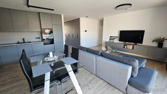 Prenájom 4 izbového bytu s terasou