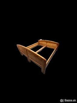 Manželská postel z masívu