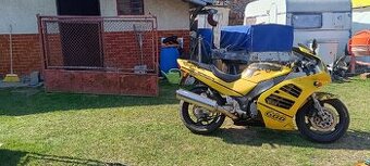 Predám Suzuki RF600