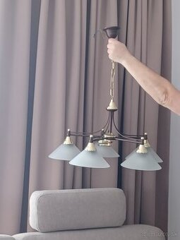 Ponúkam na predaj pekný luster, Prešov,