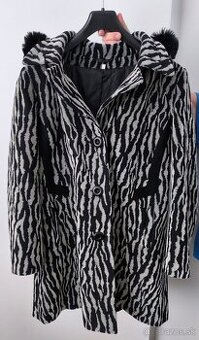 Dámsky kabát velk. 48