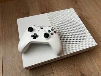 Predám Xbox One S 500GB + 1 Controller + GTA V