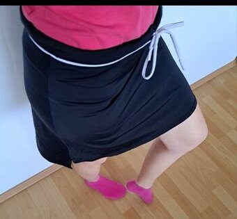 Kvalitná športová Sukňa S