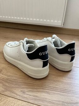 Dámske tenisky Guess