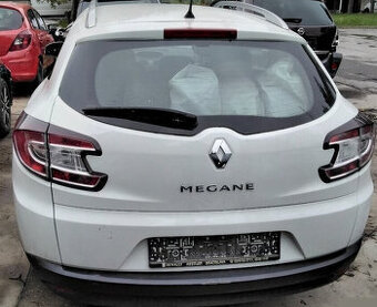 predám PIATE DVERE Renault Megane Grandtour III 1.6 2009 NÁR