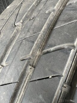 235/50 R19 99v Hankook