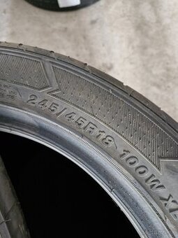 Pneu 245/45r18