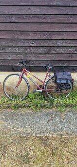 Damsky trekovy bicykel
