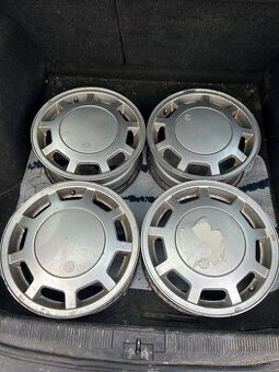 4ks alu disky 5x100 r15 golf gti