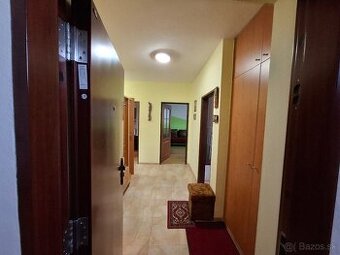 Predaj priestranného 3-izbového bytu s garážou