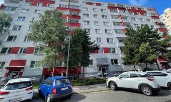Pripravujeme na prenájom 4-izbový byt na Lachovej ul