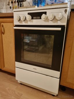 Plynovo elektrická rúra MORA K865BW / 65L