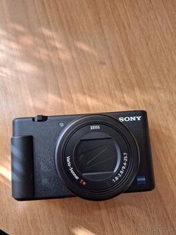 Predám SONY ZV-1 - vlogovací fotoaparát