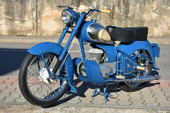 Veterán Peugeot TL57 Movesa