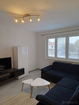 Prenájom 2 izbového bytu širšie centrum Zvolena