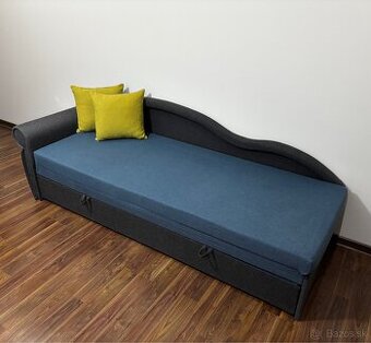 Rozťahovacia pohovka (operadlo vpravo)