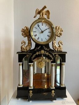hodiny  portálové v empírovom štýle - model