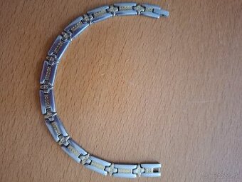 PÁNSKY NÁRAMOK NA RUKU Z CHIRURGICKEJ OCELE