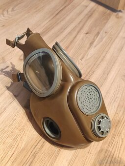 Plynová maska M10 ČSĽA