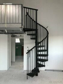 Celokovové točité schody do interiéru - 1