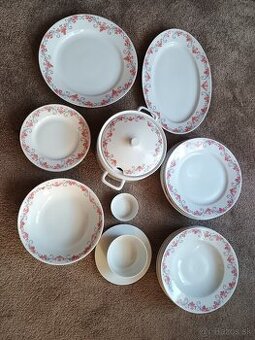 Jedálenská porcelánová 26-dielna retro súprava