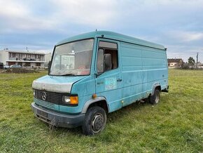 Mercedes Vario