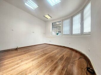 ASSENZIO - PRENÁJOM - OBCHODNÝ PRIESTOR - 18 M² - STARÉ MEST