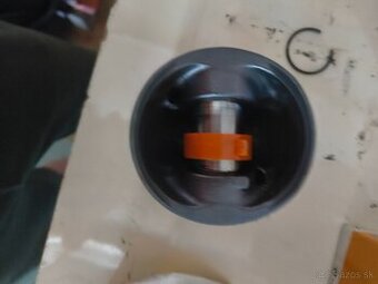 Predám nuralove piesty 2.2 88kw e4