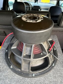 Subwoofer