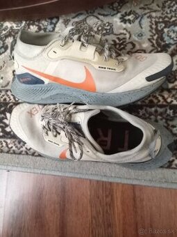 tenisky nike adidas