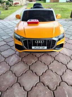 Audi Q8 elektrické autíčko