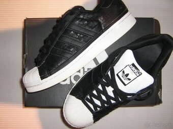 ADIDAS SUPERSTAR vel. 40 1/3