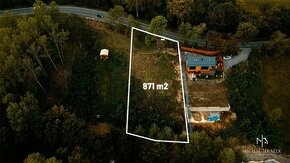 NOVÁ CENA Ponúkame Vám na predaj slnečný stavebný pozemok v