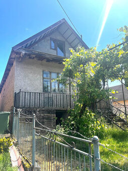 Vidiecky rodinný domček v obci Husák