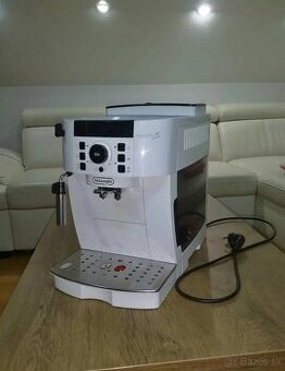 Kávovar DELONGHI - 1