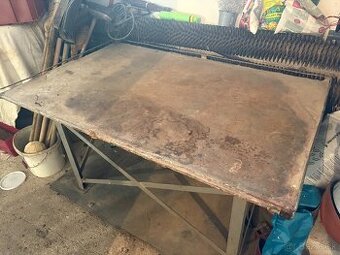 Vibracny stol + formy