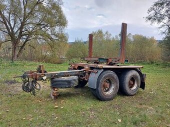 Oplenový príves --- lesovoz