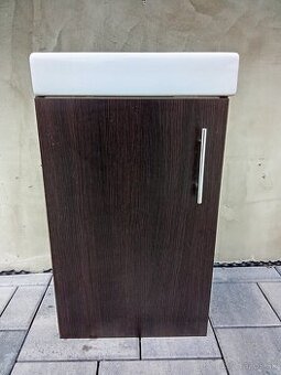 Skrinka s umývadlom