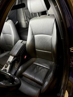 Bmw e90 sedačky