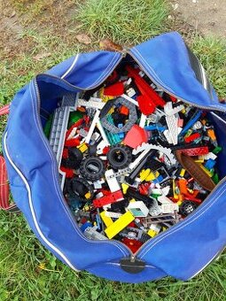 Predám lego.