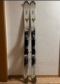 Predám kvalitné dámske carving lyže TECNOPRO + viazko + pali