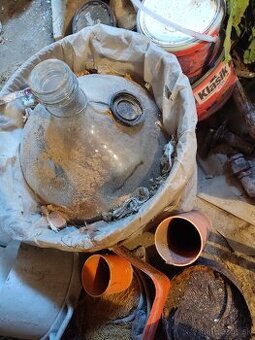 Predám staré demižóny