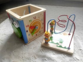 Drevená ťahacia hračka; drevená playtive hračka a iné