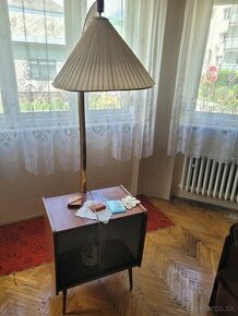 Retro lampa, dekorácia nábytku